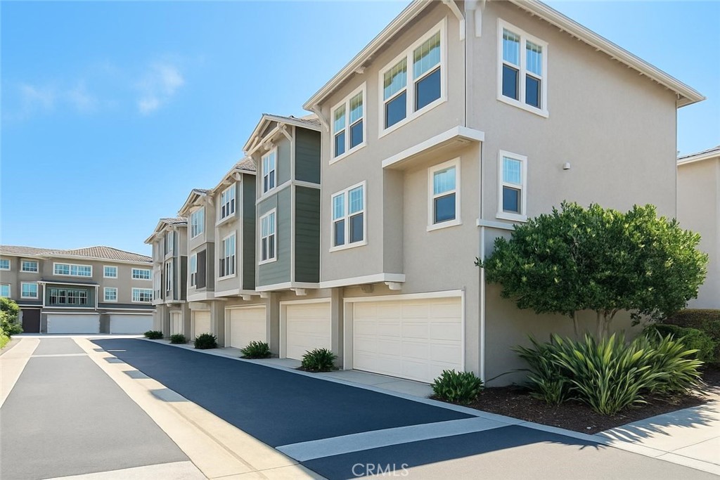 Welcome to this exquisite remodeled and beautiful Tri-level townhouse located in the exclusive gated community of "Bungalows" built in 2005 in West Torrance Schools. The three-bedroom floor plan offers 3 spacious bedrooms, 2.5 bathrooms, large entertainment area and a stunning kitchen accented with granite countertops, hardwood floors throughout the house. Master suite has a private bathroom with walk in closet. Additional features include a 3-car garage, oversized indoor laundry room, dual-facing fireplace, recessed lighting, central AC, private patio, double pane windows. The community has a pool and spa. Most desirable WEST HIGH SCHOOL DISTRICT. Just 1 block walking distance from Del Amo Mall, restaurants, entertainment, and only minutes' drive from the beach. A 220V electric car charger is provided in the garage. Tenants are responsible for electricity and gas, while the landlord covers the water bill.