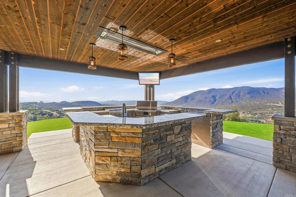 19576 Paradise Mountain Road