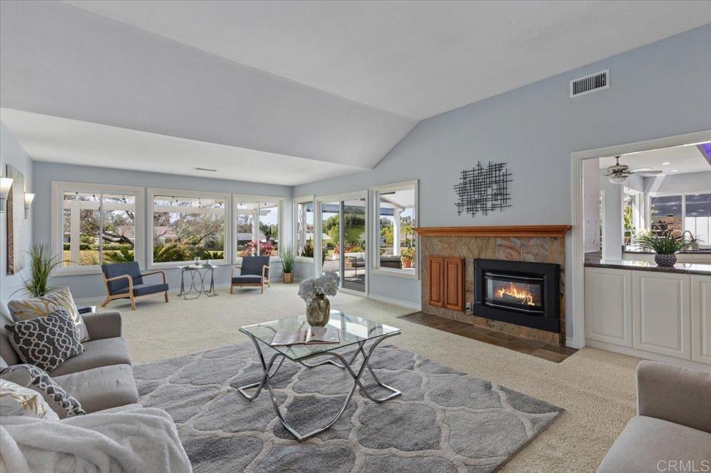 1054 La Sombra Drive