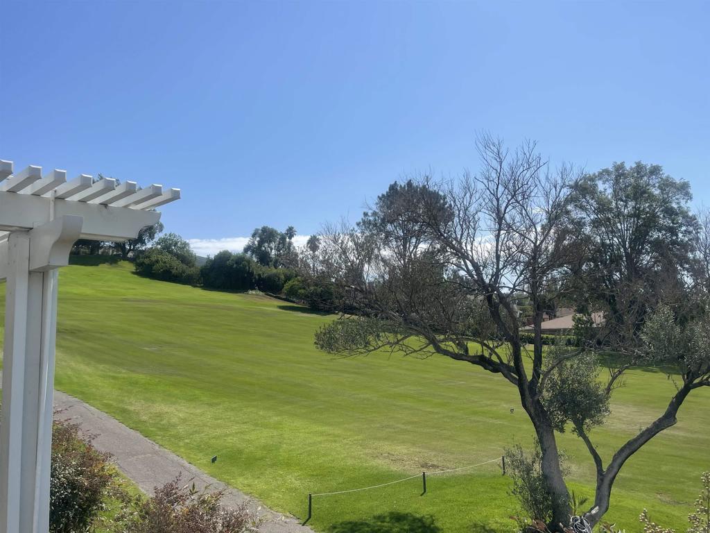 1054 La Sombra Drive