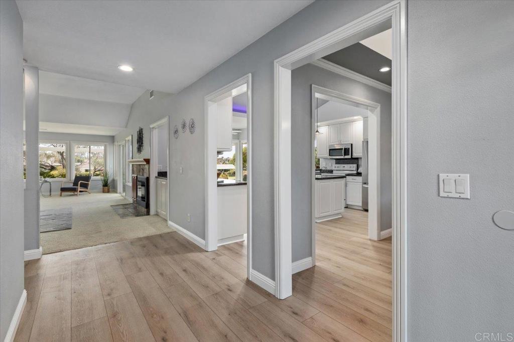 1054 La Sombra Drive