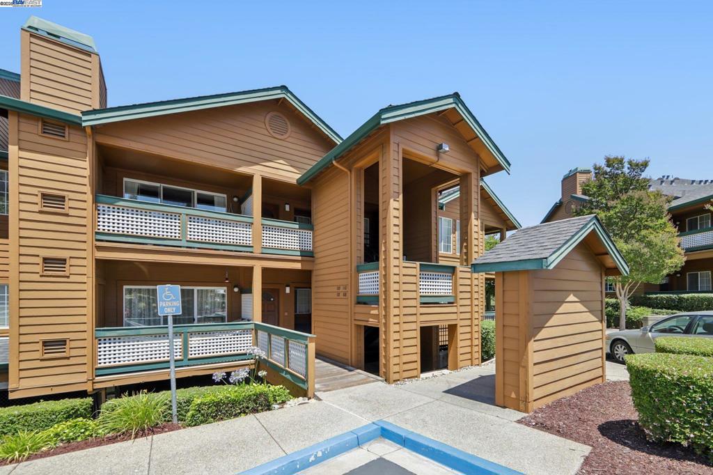 Experience the best of San Ramon living in this sought-after Stone Pine community corner unit condo featuring 2 spacious bedrooms and 2 full baths. This light-filled home offers an open floor plan with all rooms on the same level, vaulted ceilings in the living room, and a walk-in closet in the primary suite. Enjoy scenic views of the hills and city lights, a convenient in-unit laundry room, and brand-new stainless steel appliances. Nestled in a prime location just minutes from shopping, dining, parks, and top-rated San Ramon schools, with easy access to trails and Highway 680. Ample guest parking included.