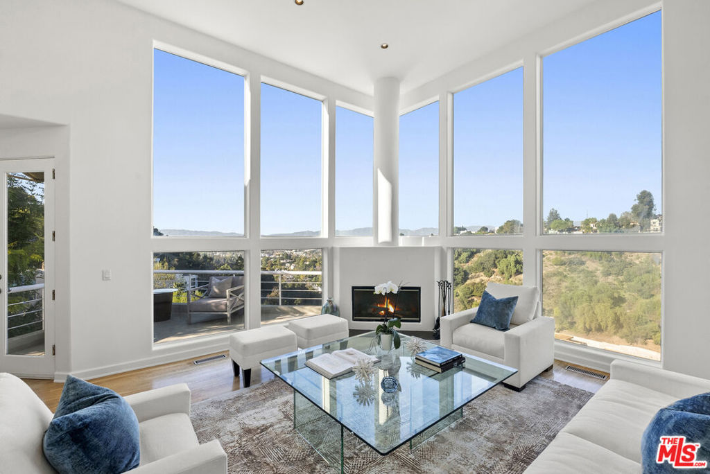 3670 Avenida Del Sol