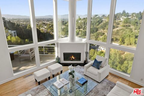 3670 Avenida Del Sol Studio City CA 91604