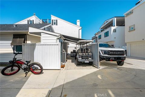 Tiny photo for 306 Alvarado Place, Newport Beach, CA 92661 (MLS # PW26049798)