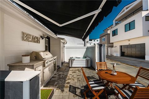 Tiny photo for 306 Alvarado Place, Newport Beach, CA 92661 (MLS # PW26049798)