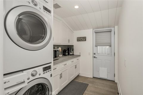 Tiny photo for 306 Alvarado Place, Newport Beach, CA 92661 (MLS # PW26049798)