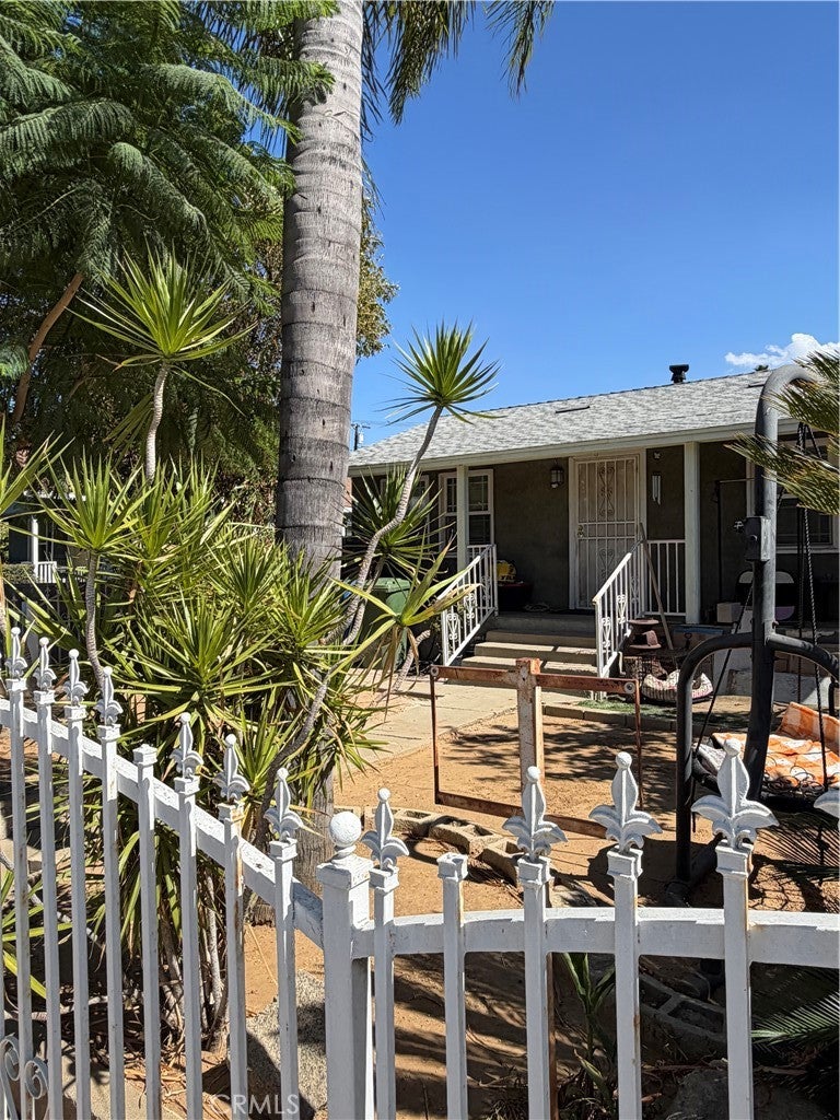 Properties 2 3040 Orange