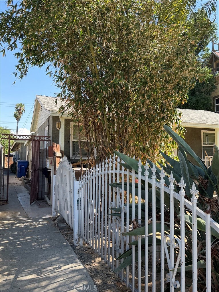 Properties 4 3040 Orange