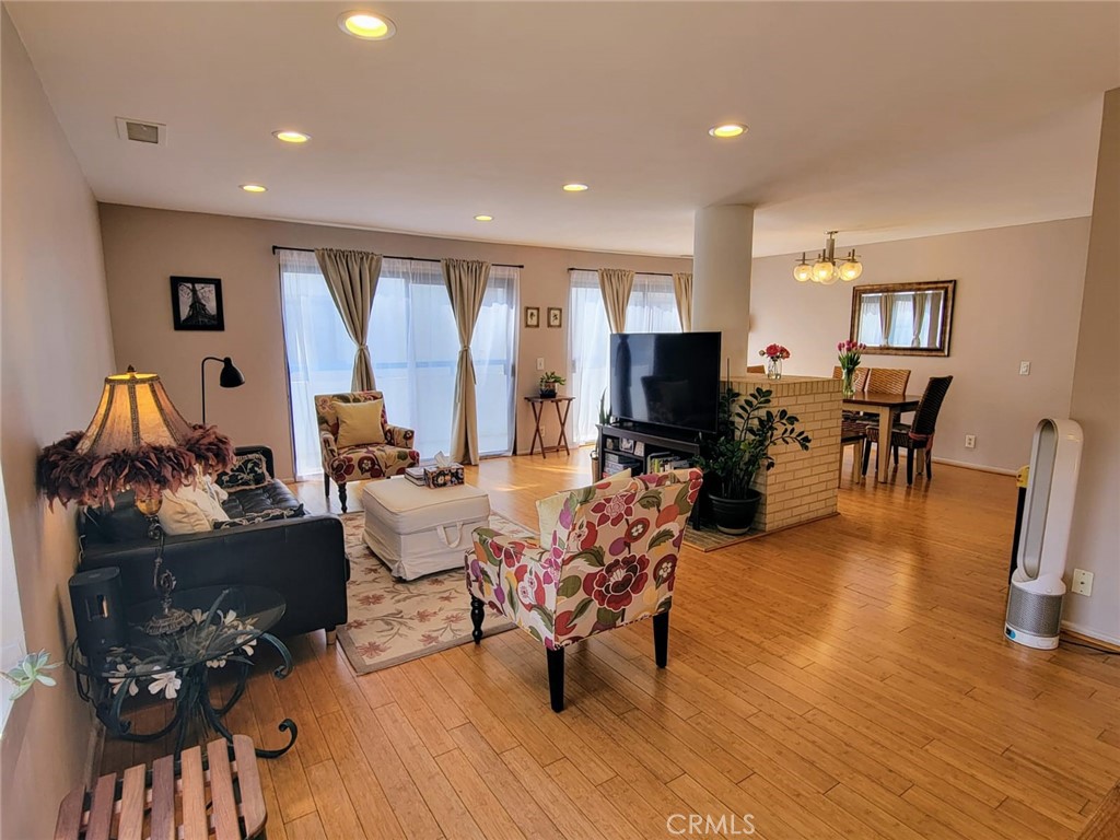 100 N Electric Avenue 5
