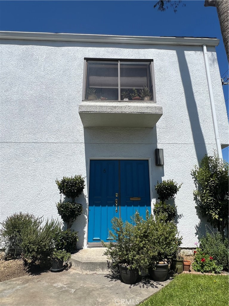 100 N Electric Avenue 5