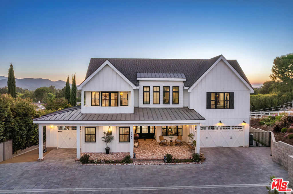 1649 Hauser Circle