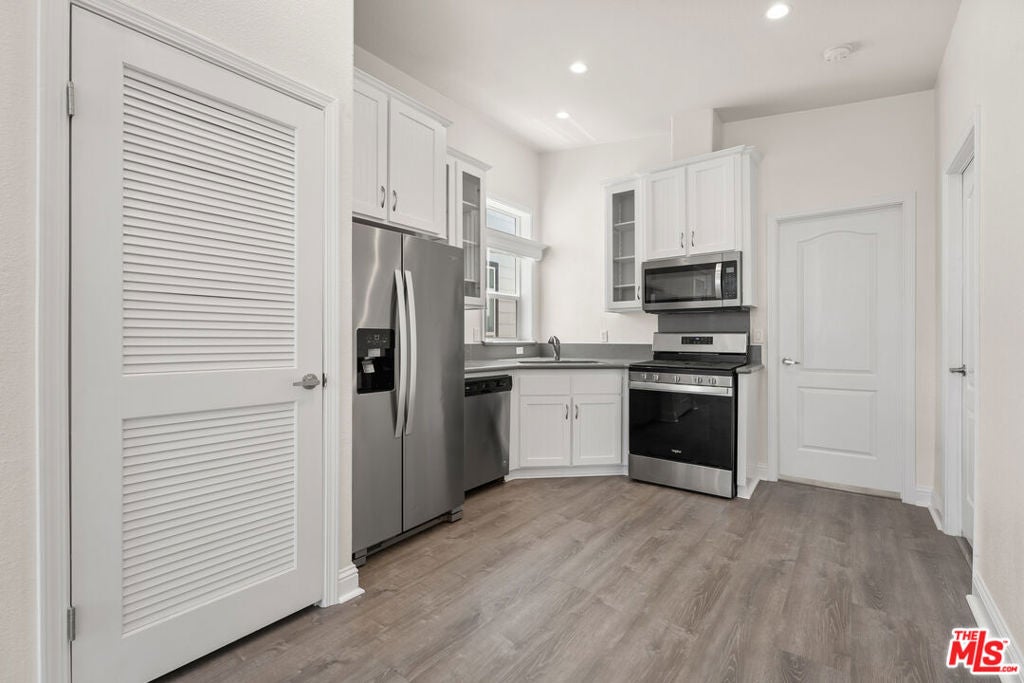 8250 Lankershim Boulevard 140