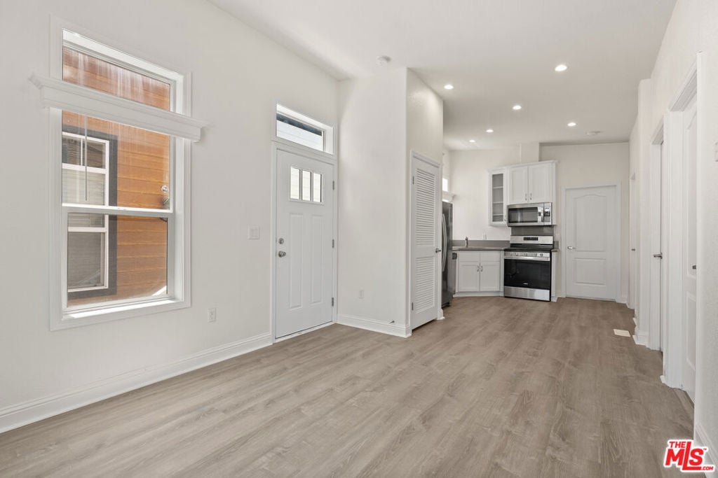 8250 Lankershim Boulevard 140