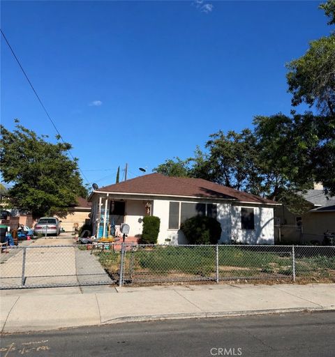 Photo of 346 S Thompson Street, Hemet, CA 92543 (MLS # SW26091589)