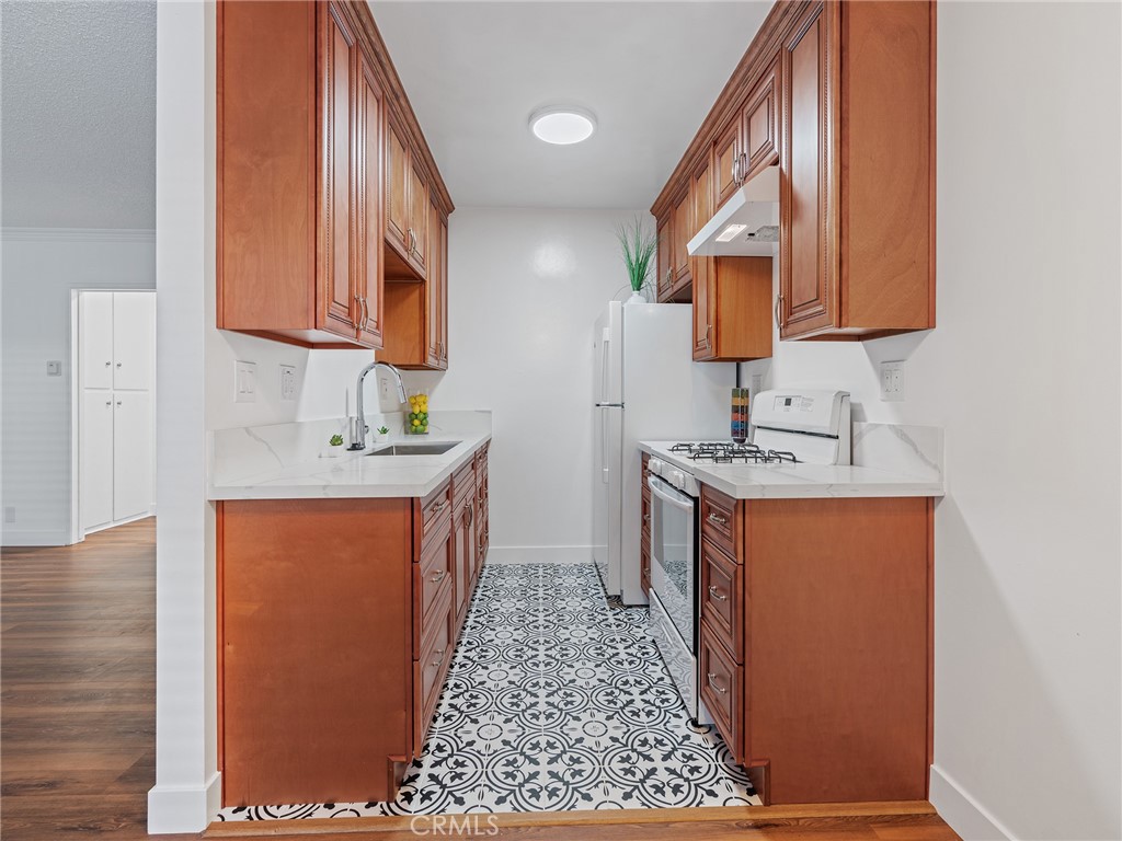 1101 E Ocean Boulevard 2