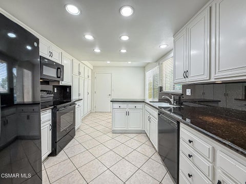 Tiny photo for 42203 Village 42 Vlg, Camarillo, CA 93012 (MLS # 226002281)