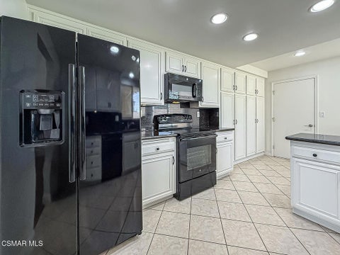 Tiny photo for 42203 Village 42 Vlg, Camarillo, CA 93012 (MLS # 226002281)