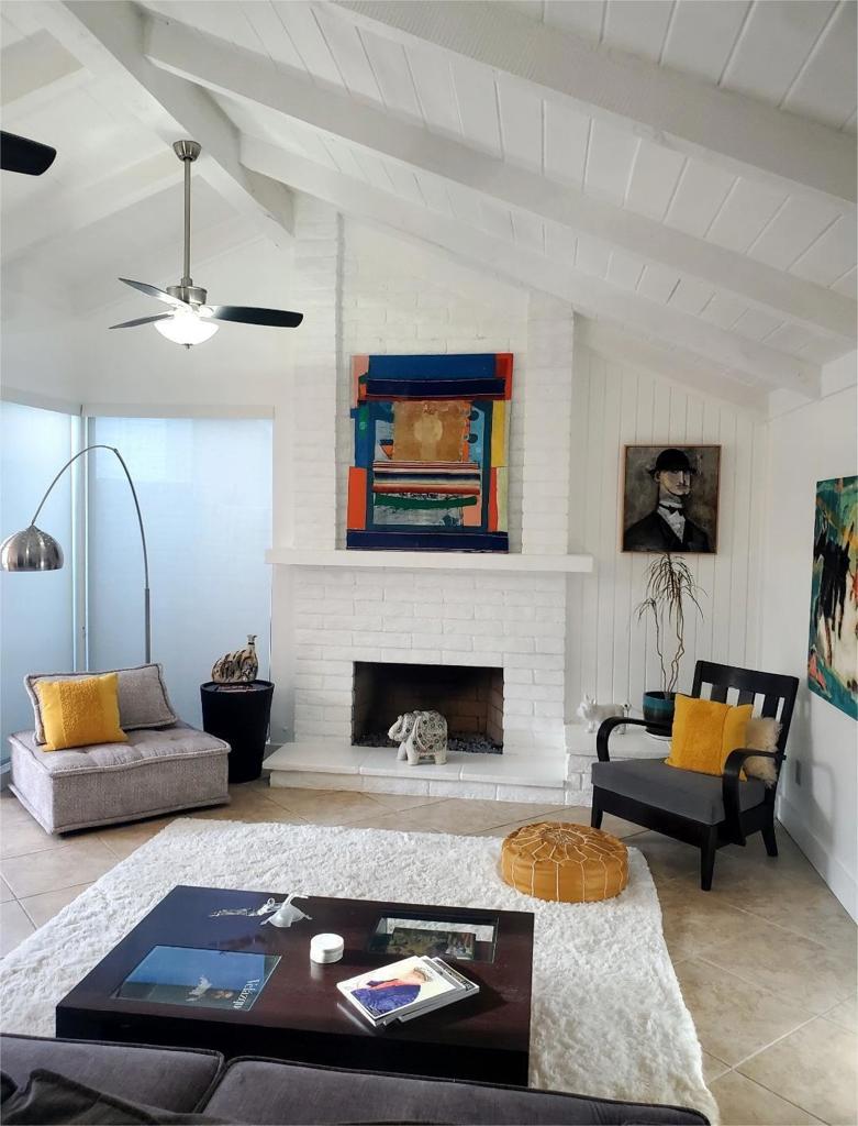 2389 E Miramonte Circle B