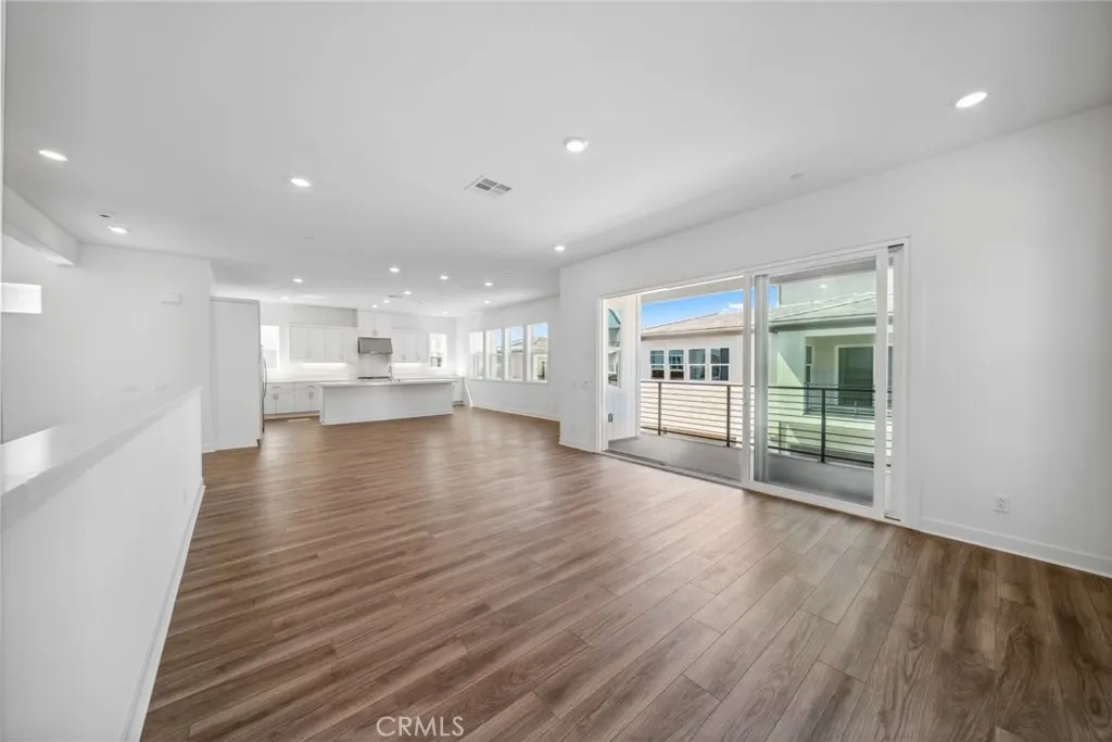 Irvine, California 92618, United States, 4 Bedrooms Bedrooms, ,3 BathroomsBathrooms,Residential,Active,144184