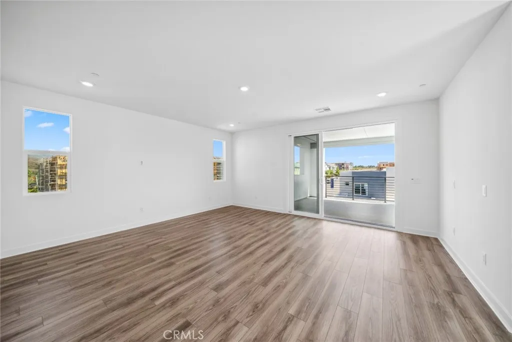 Irvine, California 92618, United States, 4 Bedrooms Bedrooms, ,3 BathroomsBathrooms,Residential,Active,144184