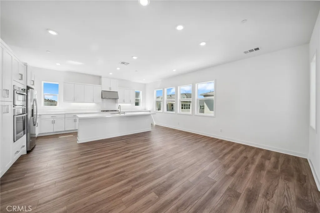 Irvine, California 92618, United States, 4 Bedrooms Bedrooms, ,3 BathroomsBathrooms,Residential,Active,144184