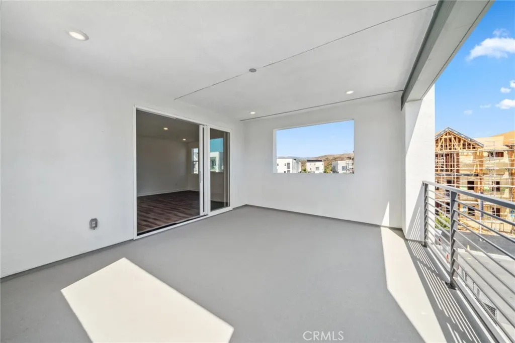 Irvine, California 92618, United States, 4 Bedrooms Bedrooms, ,3 BathroomsBathrooms,Residential,Active,144184