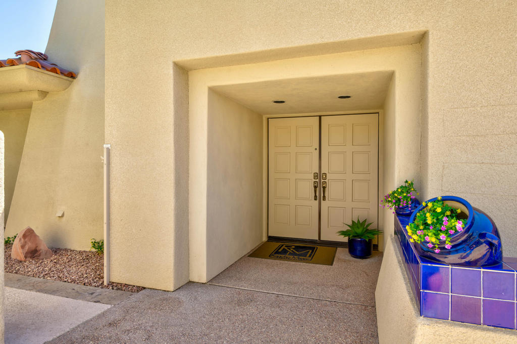 212 S Kavenish Drive