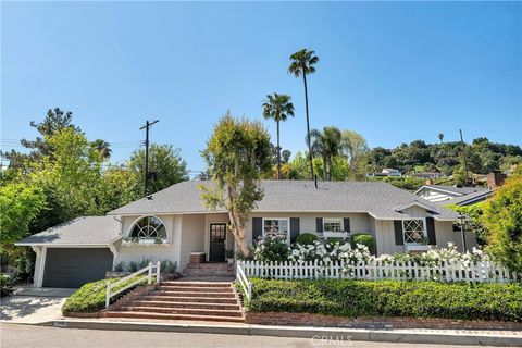 10860 Willowcrest Place Studio City CA 91604