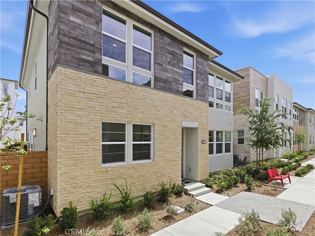 495 Verbena Way