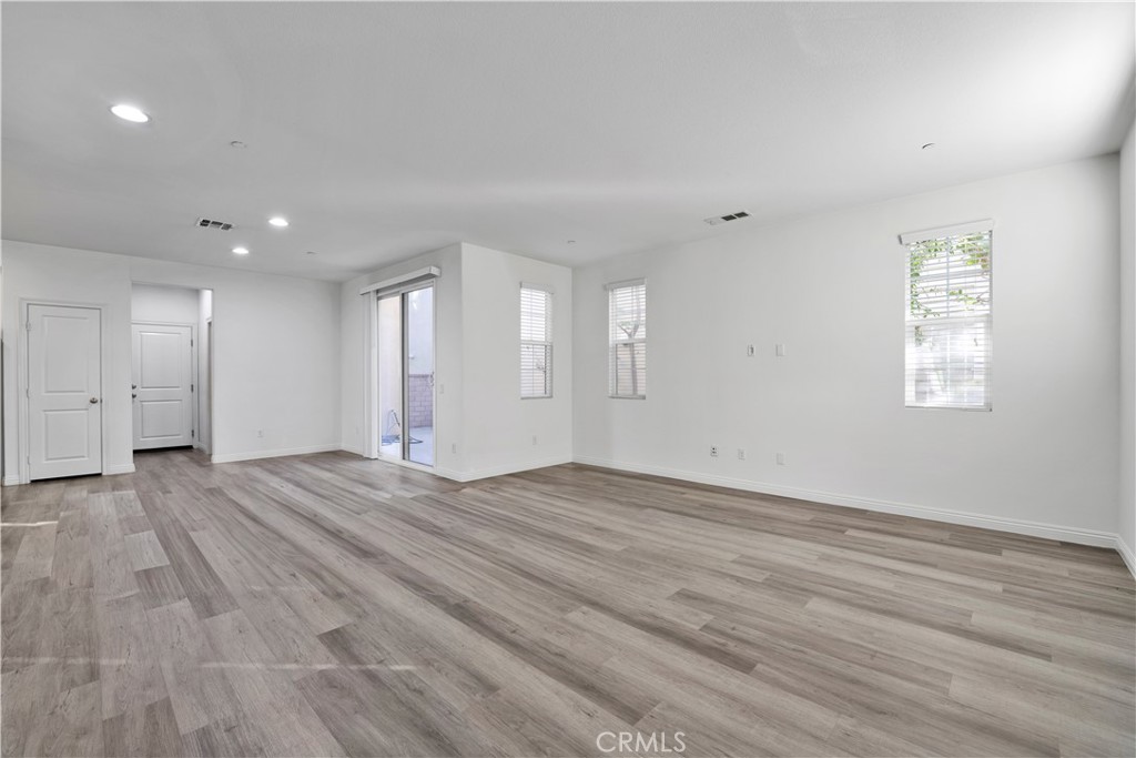 Properties 3 953 N Cornejo