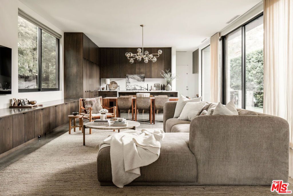 Photo of 2013 Louella Avenue, Venice, CA 90291 (MLS # 26634909)