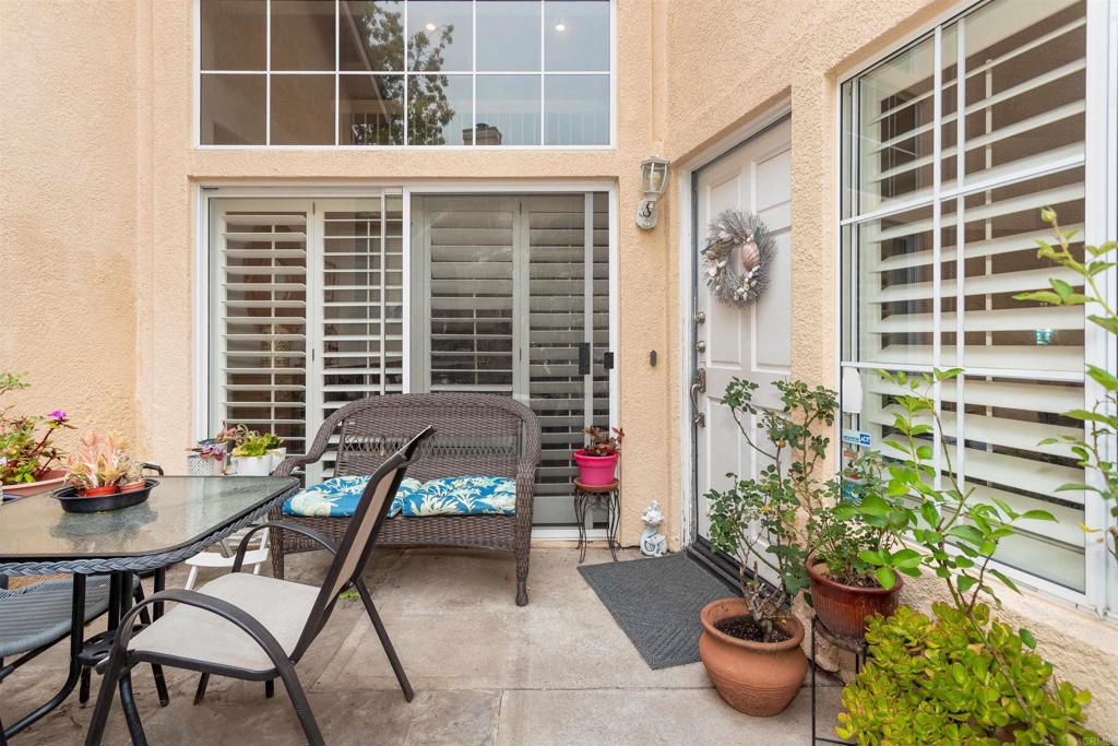 72 Nightingale Drive