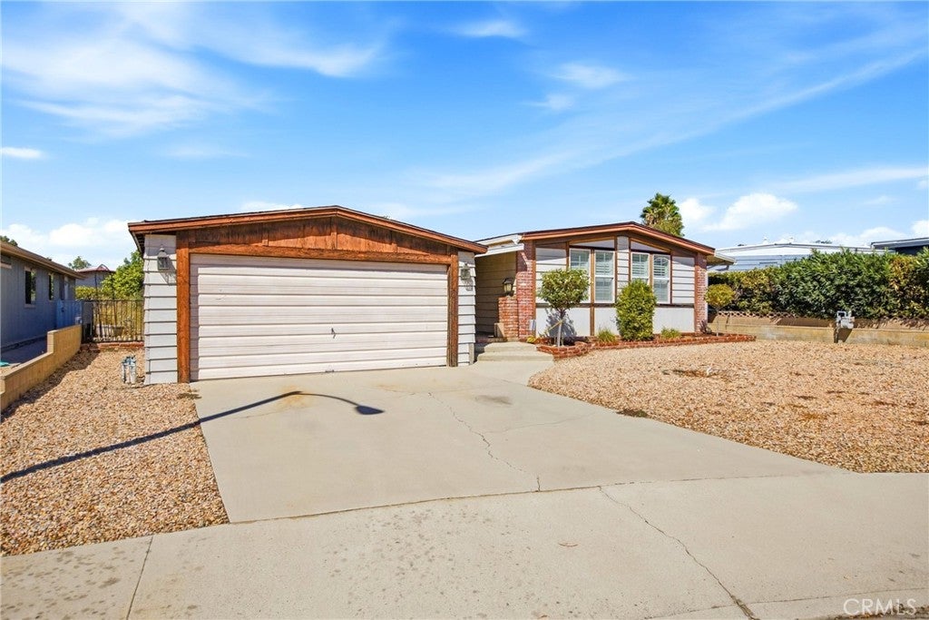 2860 Basswood Court