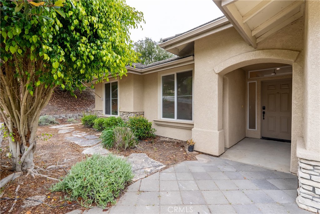 565 Rosemary Ln