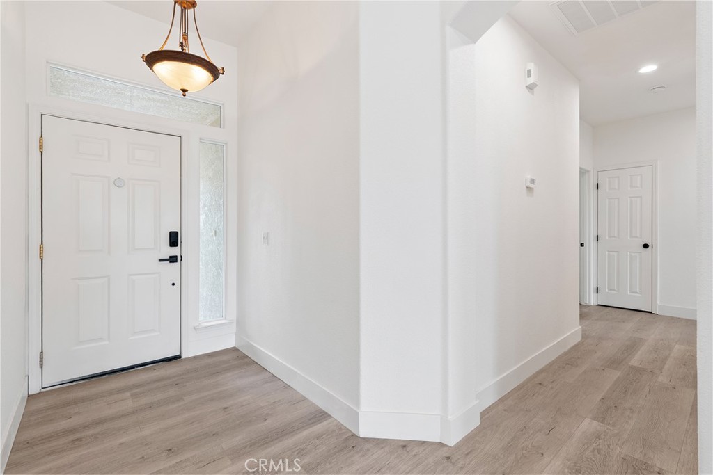 565 Rosemary Ln