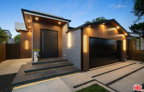 3524 Maplewood Avenue Los Angeles CA 90066