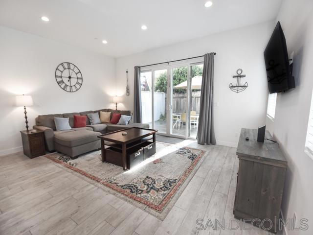 253 Dahlia Ave