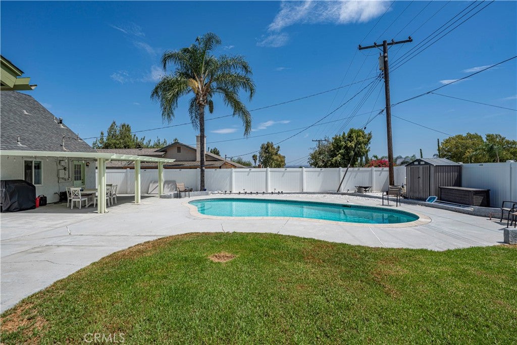 5444 Peacock Lane