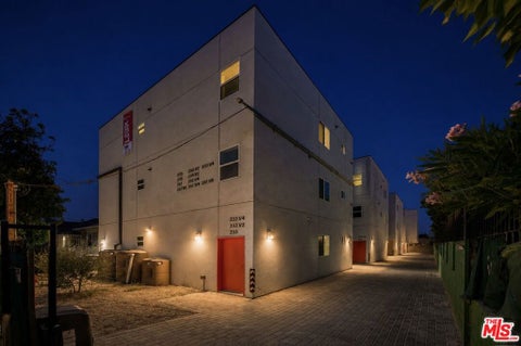 Photo of 237 1/4 N Chicago St, Los Angeles, CA 90033 (MLS # 26987871)