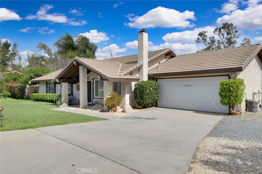 5970 Avenue Juan Bautista