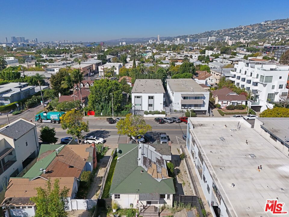 1015 N Vista Street