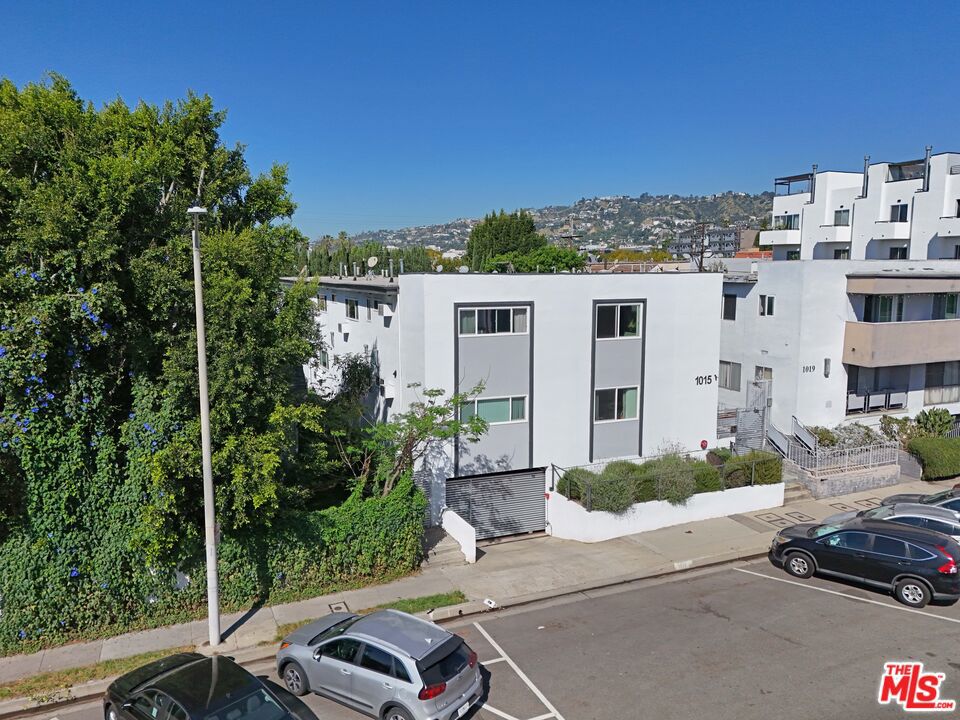 1015 N Vista Street