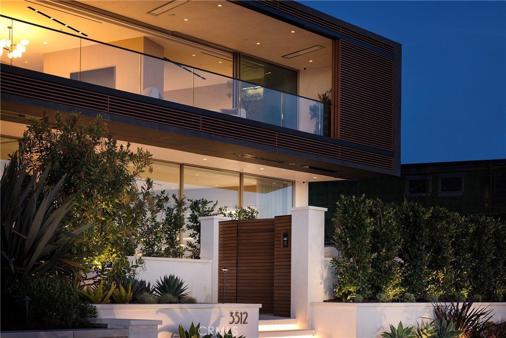 3512 Ocean Boulevard