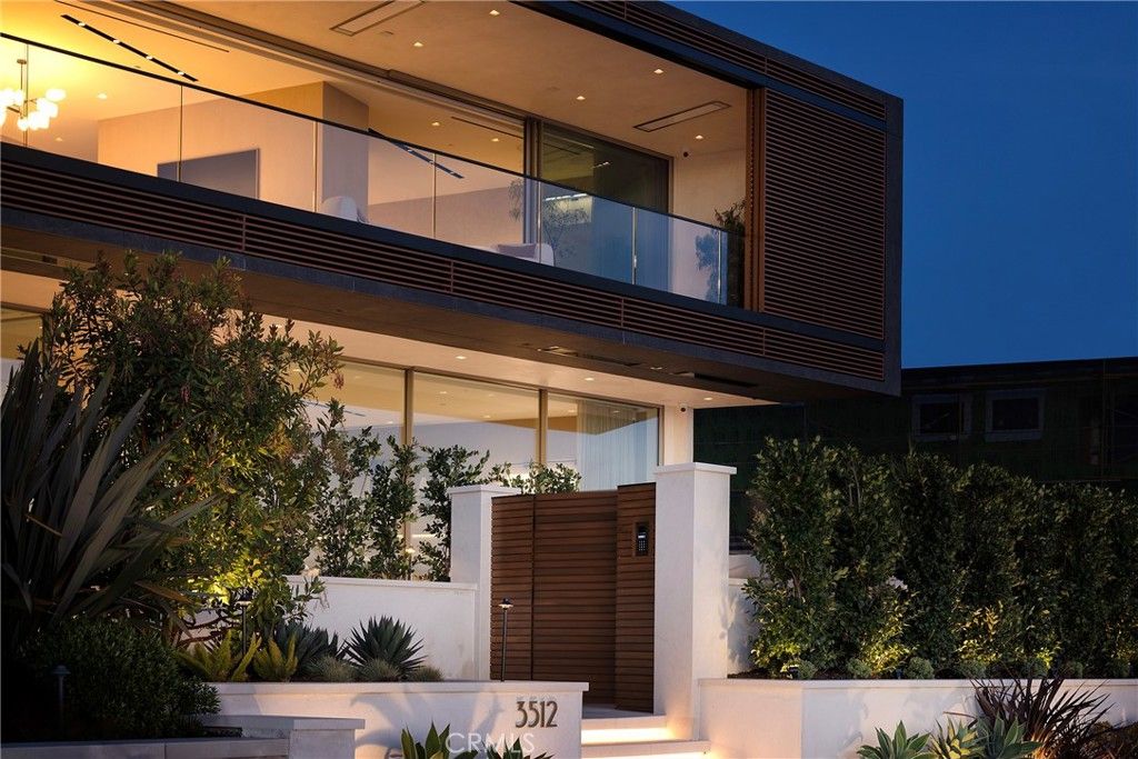 Photo of 3512 Ocean Boulevard, Corona Del Mar, CA 92625 (MLS # NP26028970)