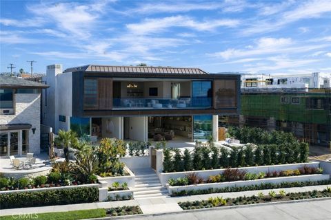 Photo of 3512 Ocean Boulevard, Corona Del Mar, CA 92625 (MLS # NP26028970)