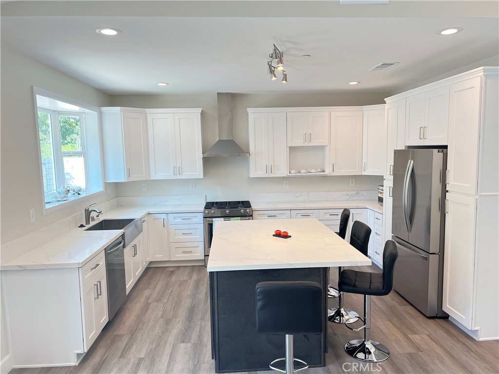 1011 Hyde Park Drive