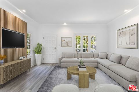 Photo of 8818 Rangely Avenue, West Hollywood, CA 90048 (MLS # 25575329) Photo of 8818 Rangely Avenue, West Hollywood, CA 90048 (MLS # 25575329)