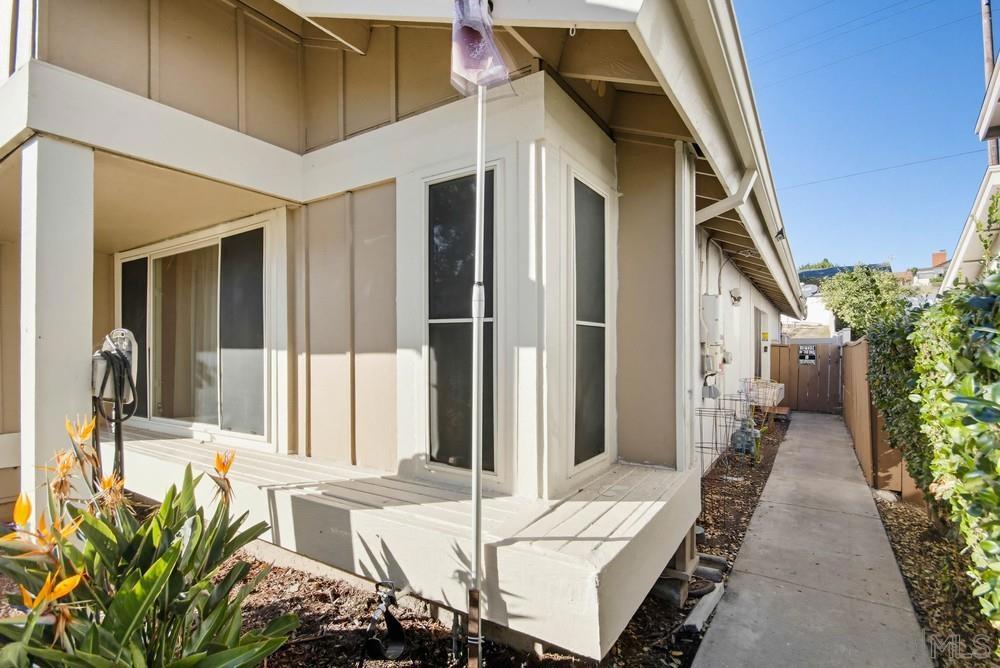 7044 Deerhurst Court