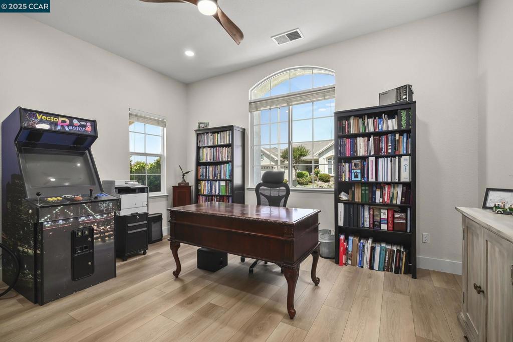 SUMMERSET 2 - Residential